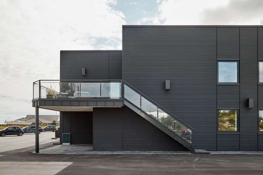 They are the bank – we are the steel manufacturer, Sydbank, Saltebakken 29, 9900 Frederikshavn